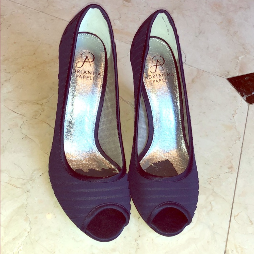 Adrianna Papell navy dress shoes 7.5 M
